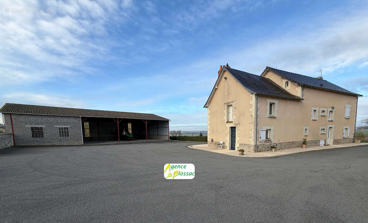 Maison à SAINT-SAUVEUR