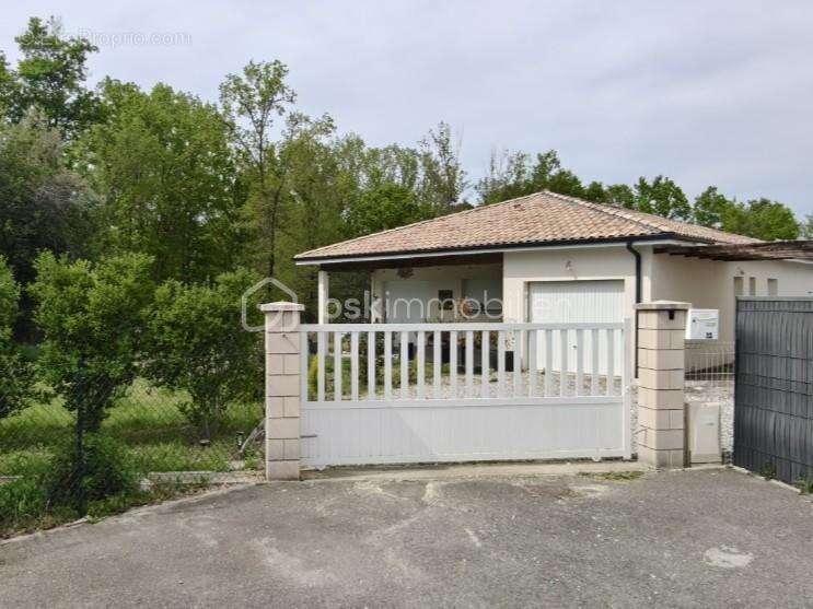 Maison à AUREILHAN