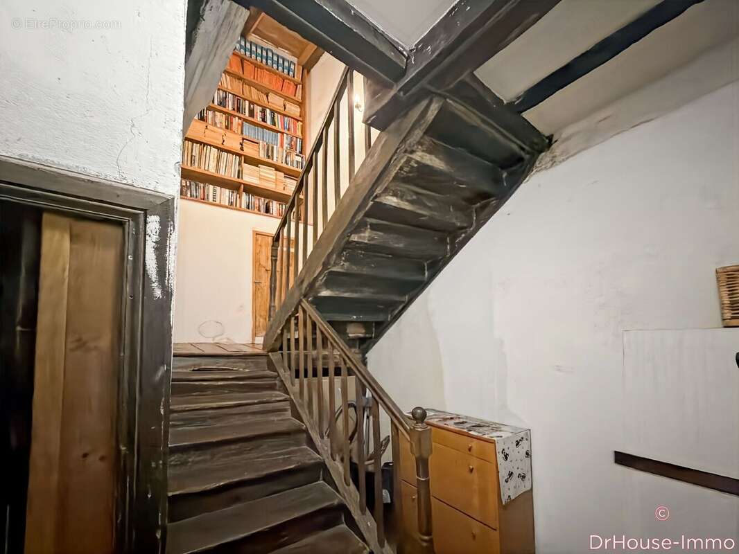 Maison 185 m² à Beaulieu-Sur-Dordogne  - photo 6