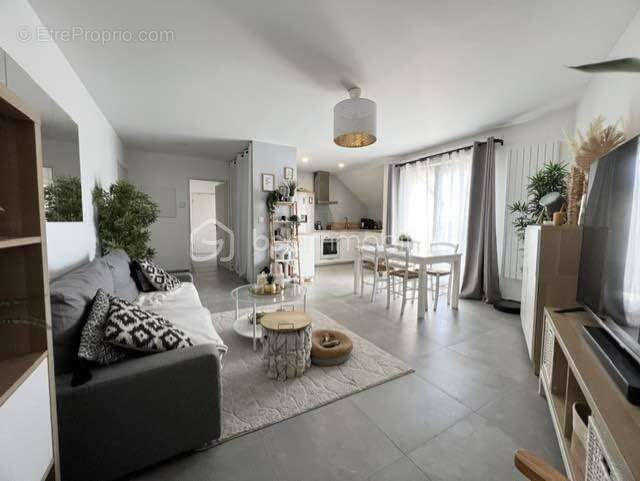 Appartement 3 chambres - balcon - place de stationnement - photo 2