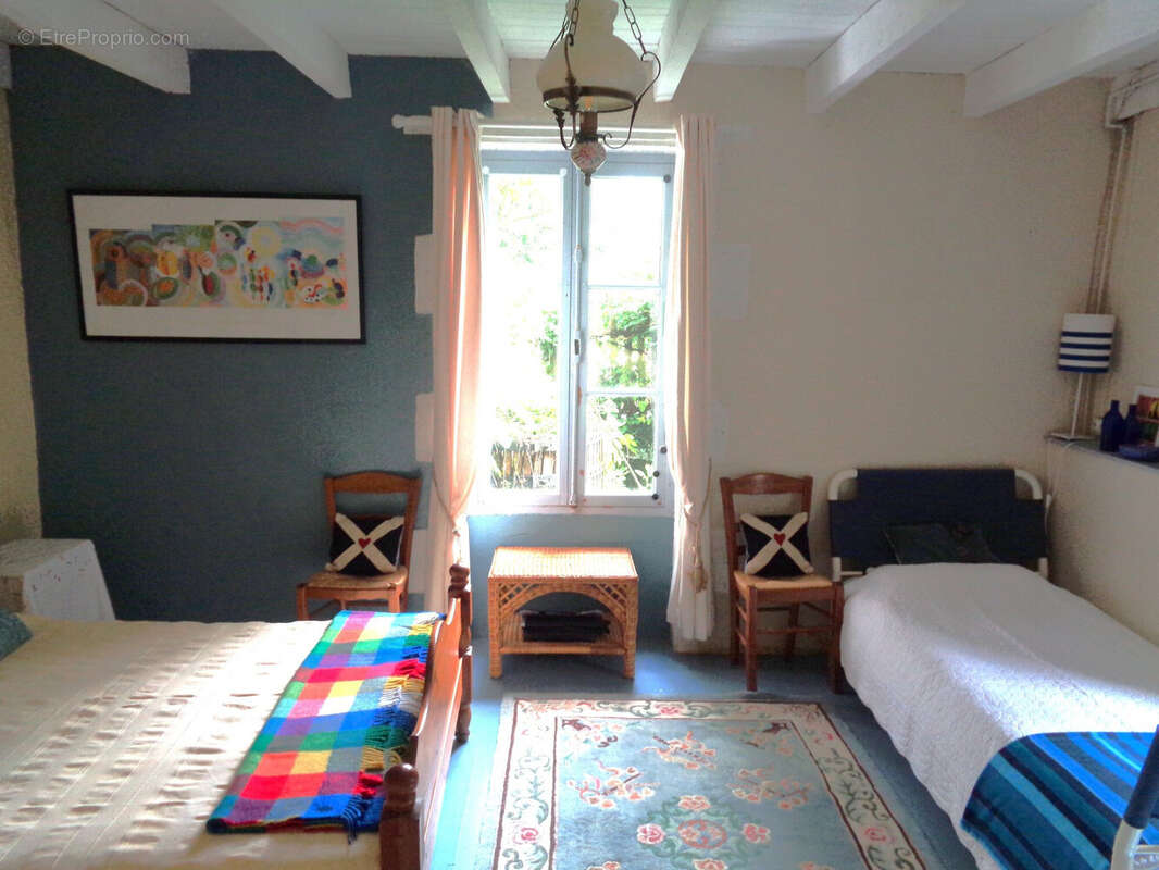 Maison 183 m² à Aubeterre-Sur-Dronne  - photo 9