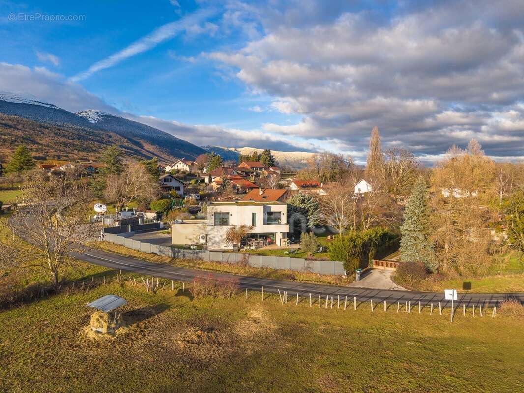 Maison à vendre 7 pièces CROZET (01) - photo 20