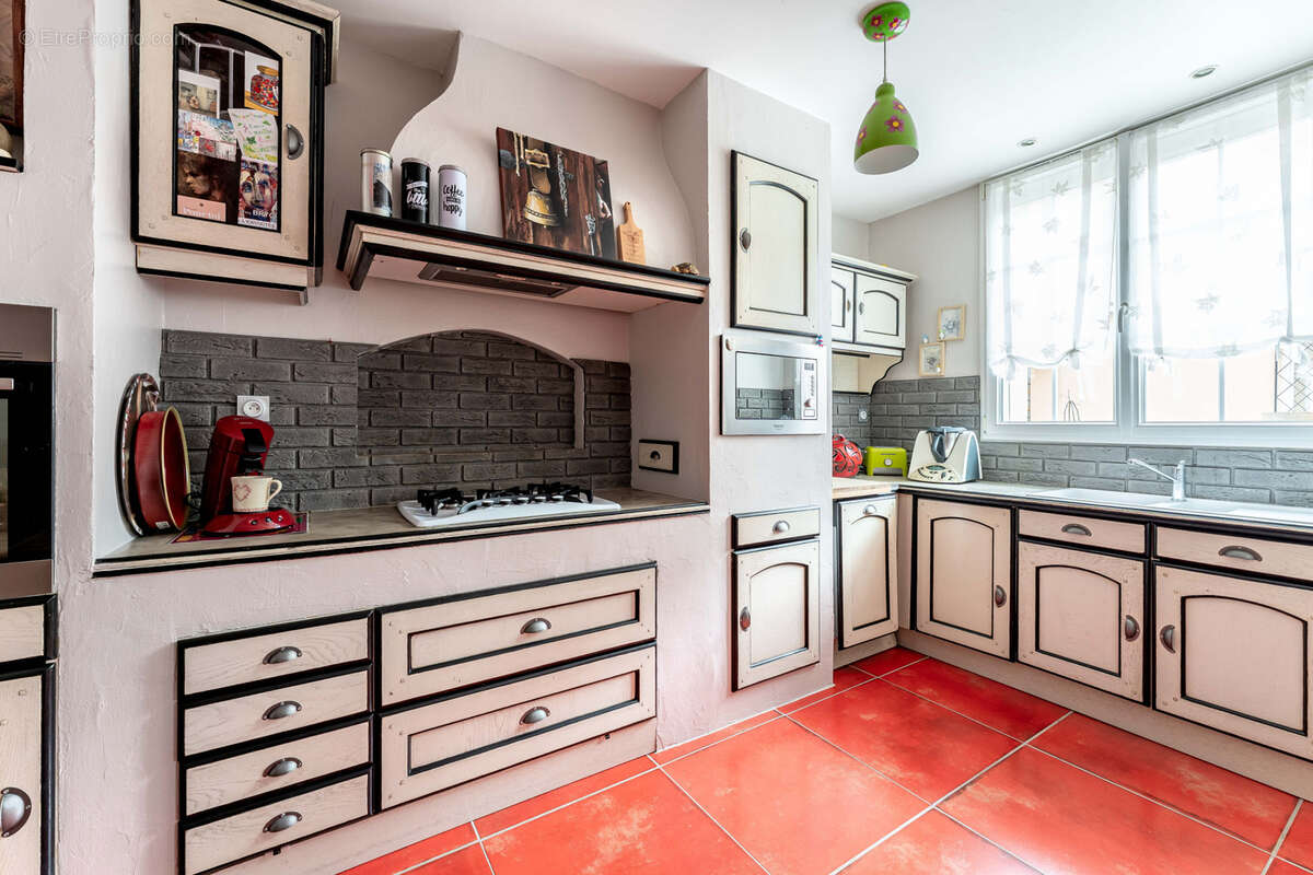 Appartement à FONTAINES-SUR-SAONE