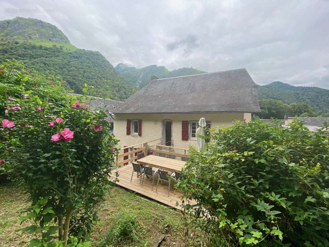 Maison à BEDOUS