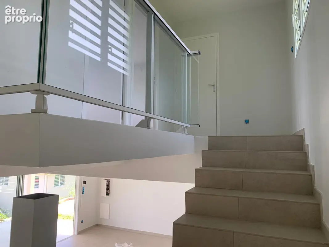 A Vendre Belle Villa T4 de Standing Neuve - Rivière Salée - photo 5