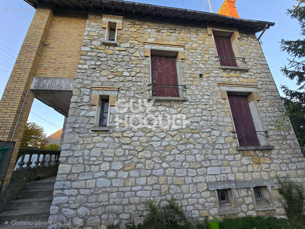 Maison à MILLY-LA-FORET