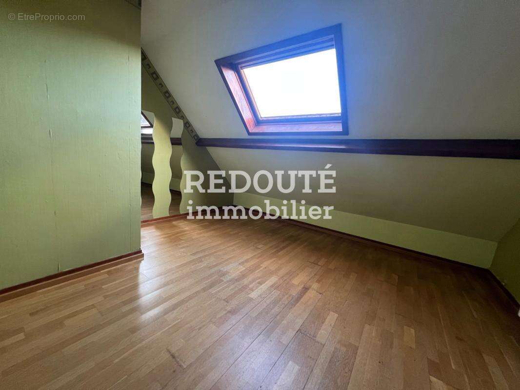 Maison à SERMIERS