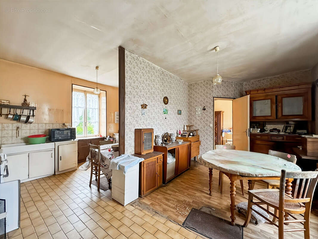 Maison à SENS-DE-BRETAGNE
