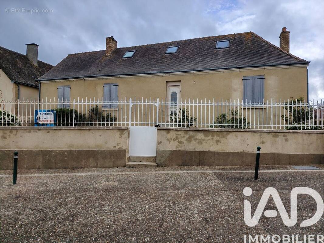 Photo 1 - Maison à SAINT-LONGIS