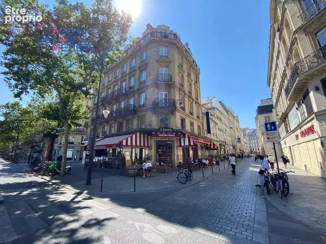 Paris 3e – arts-et-metiers / haut marais – 28 m2 – ascenseur – calme sur cour - photo 9
