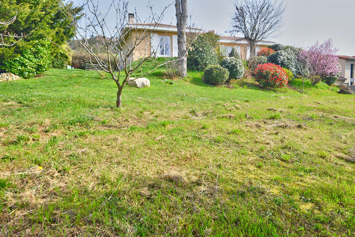 Maison à CHAZAY-D'AZERGUES