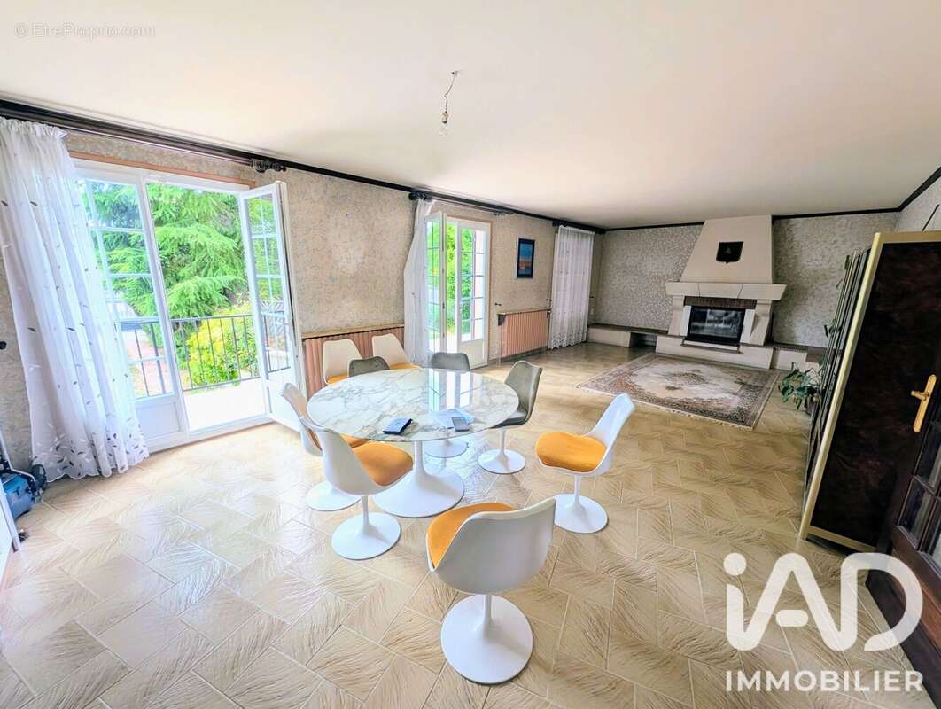 Photo 3 - Maison à EZANVILLE