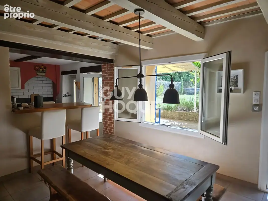 Mas de charme à vendre à Tresques - 3 chambres, piscine et terrasse - photo 3
