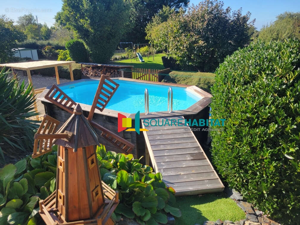 Maison à LA MEMBROLLE-SUR-LONGUENEE