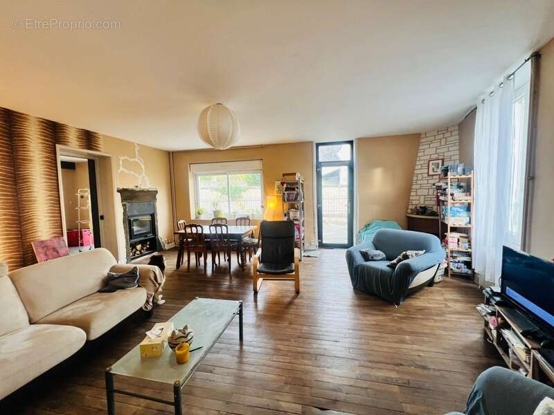 Maison à CHATELLERAULT