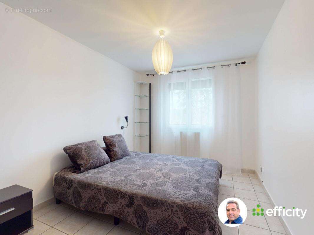 Maison à CHATILLON-SUR-CHALARONNE