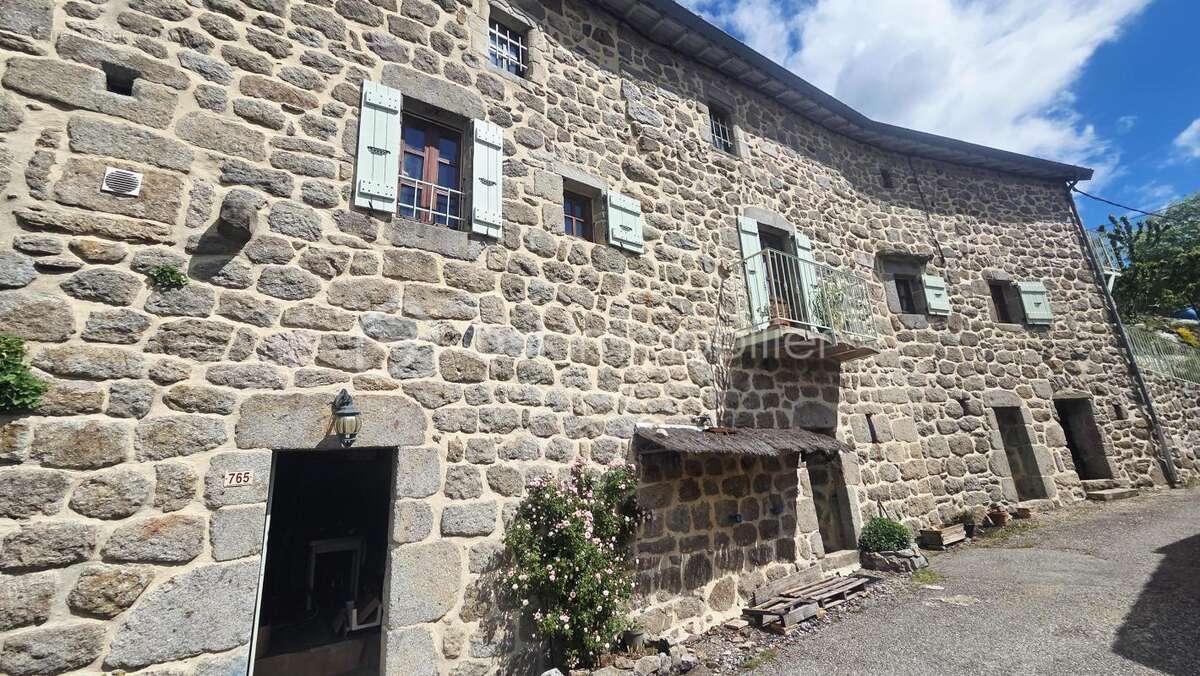 Maison à LAVIOLLE