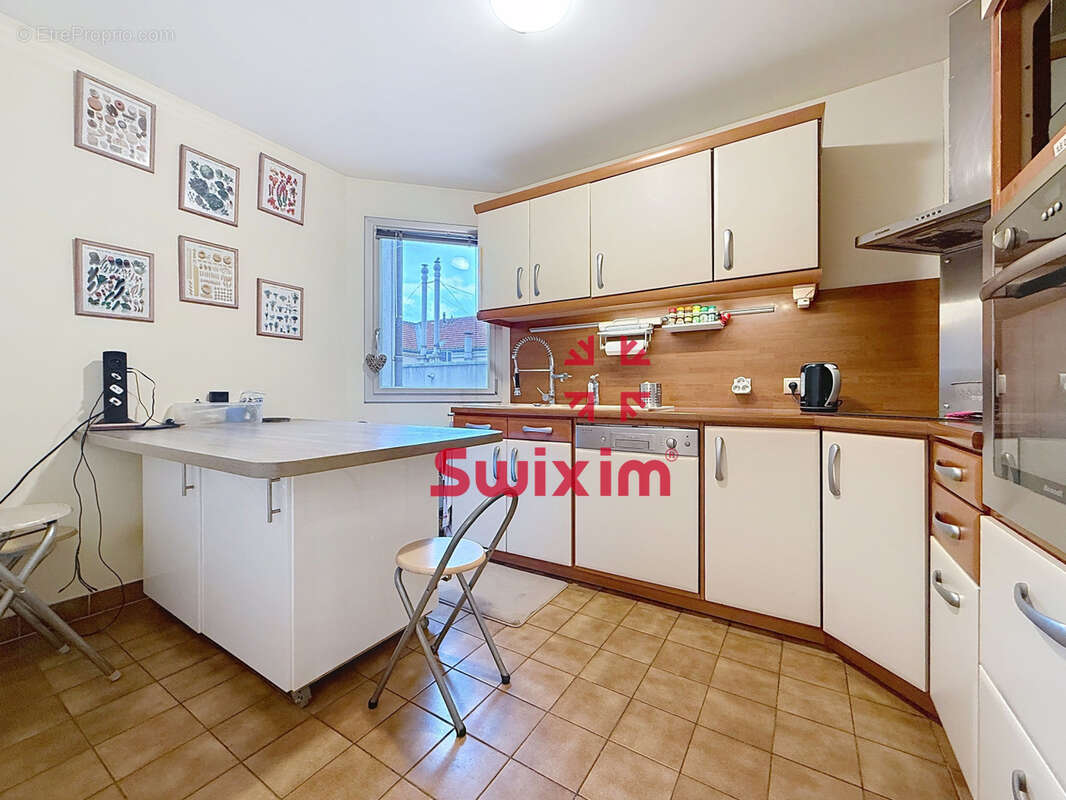 Appartement à PARIS-20E