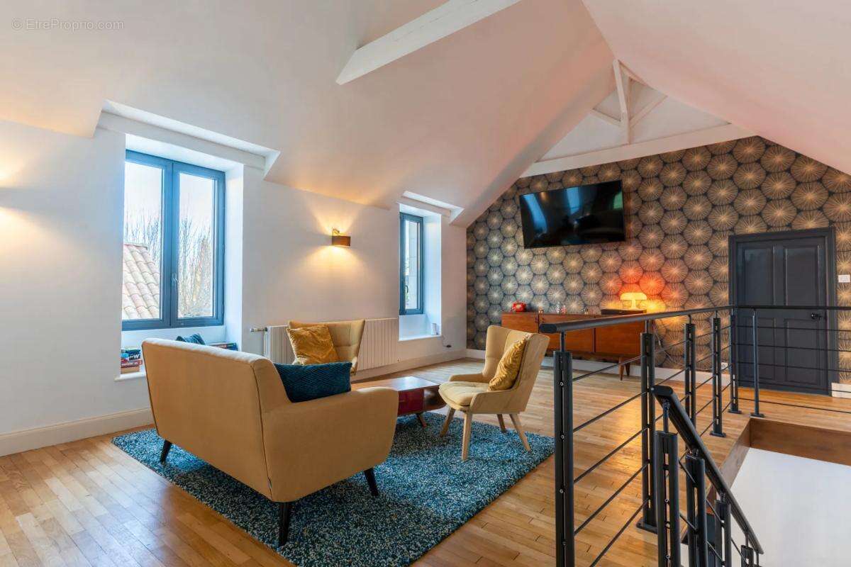 Maison à NEUVILLE-DE-POITOU