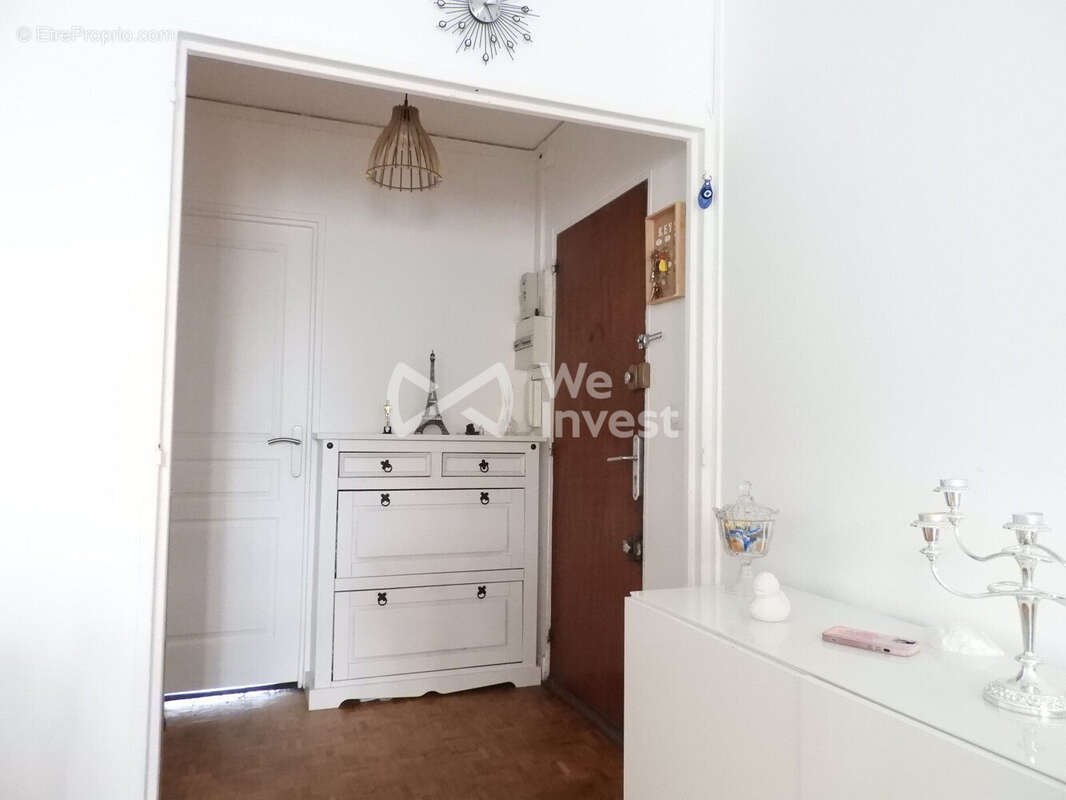 Appartement à VILLENEUVE-LA-GARENNE
