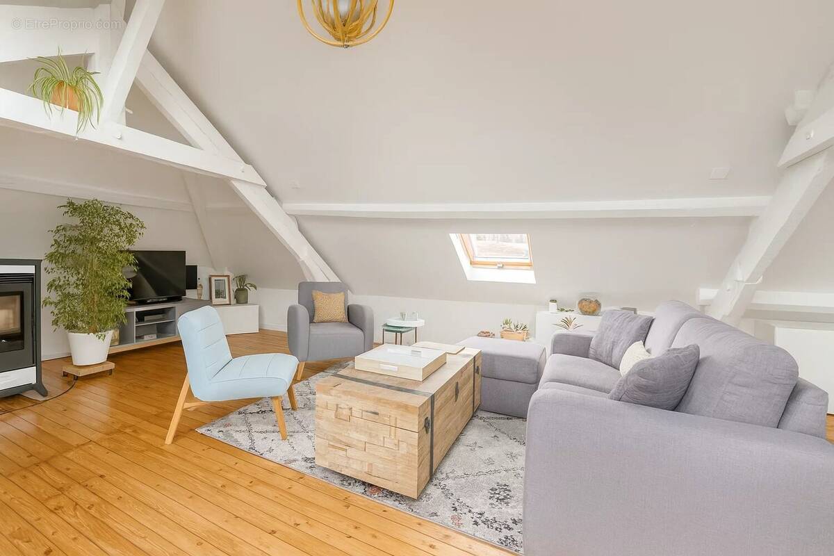 Appartement à FONTENAY-TRESIGNY