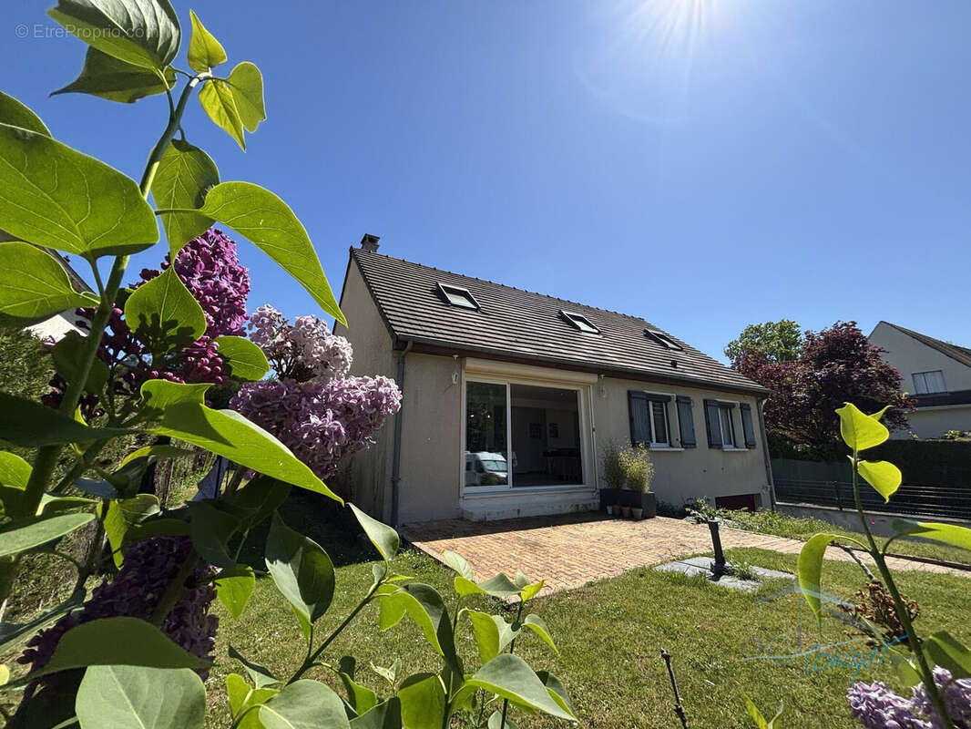 Maison à JANVILLE-SUR-JUINE