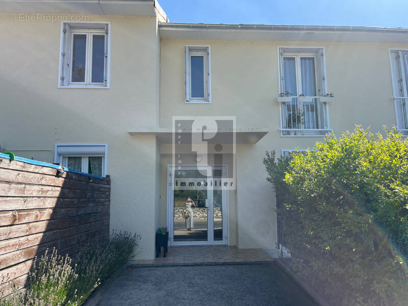 Appartement à MORET-SUR-LOING