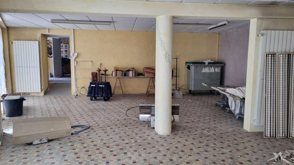 20250603151438 - Commerce à NONTRON