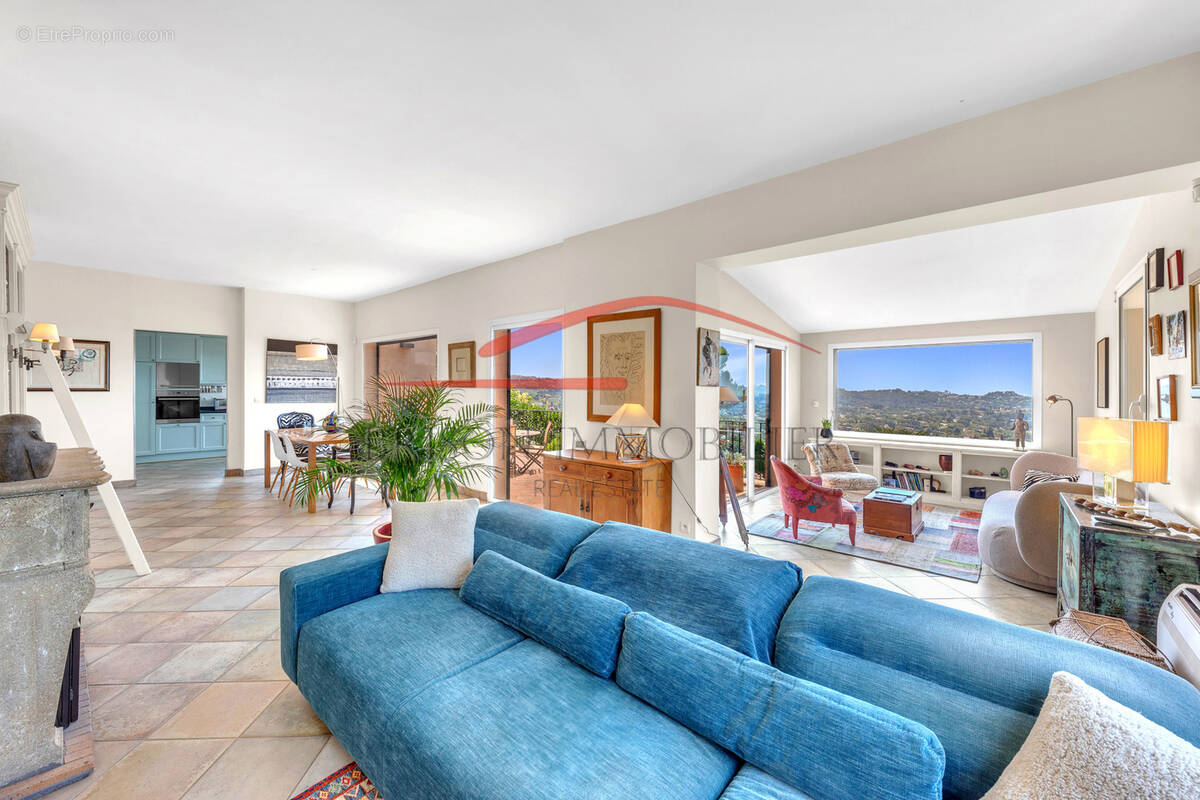 Maison à LA COLLE-SUR-LOUP