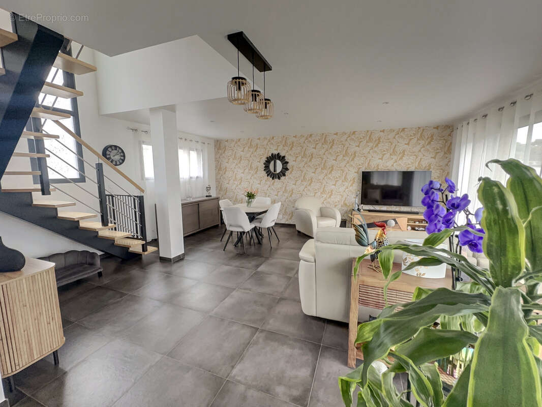 Maison à SAINT-BARTHELEMY