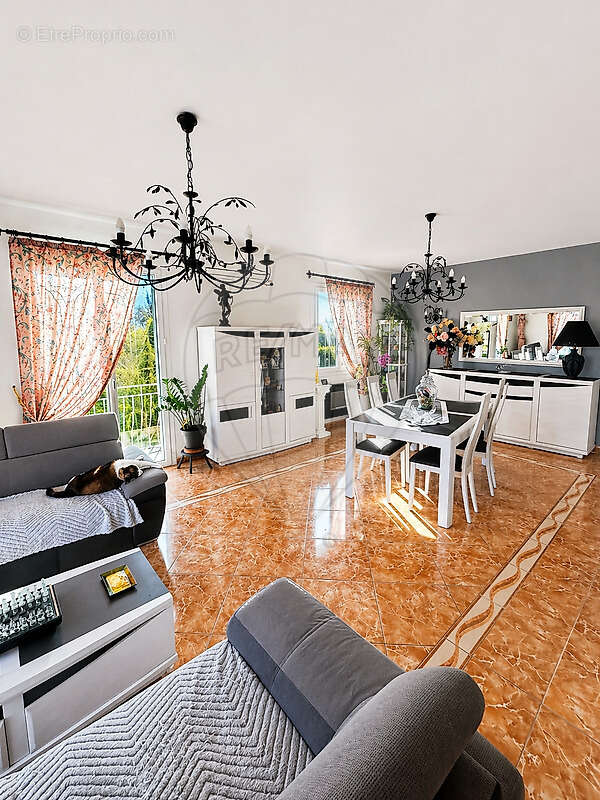 Maison à VILLEGAILHENC