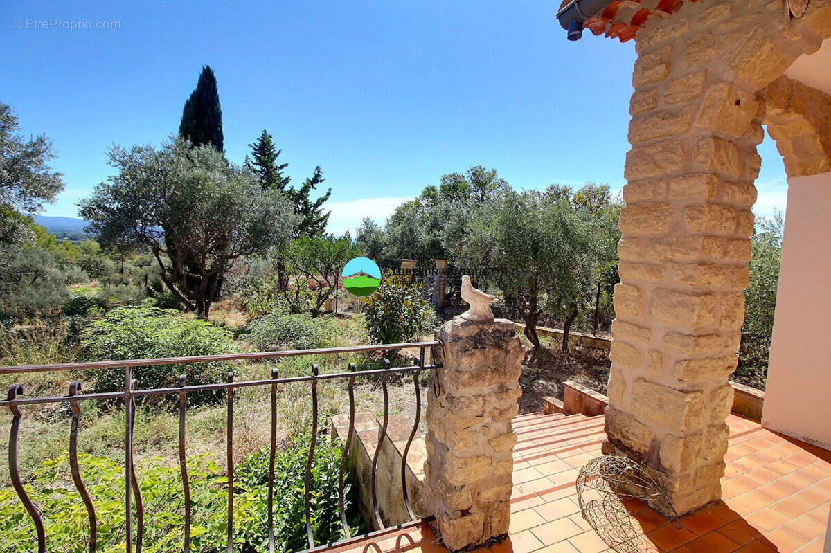 Maison à LE BARROUX