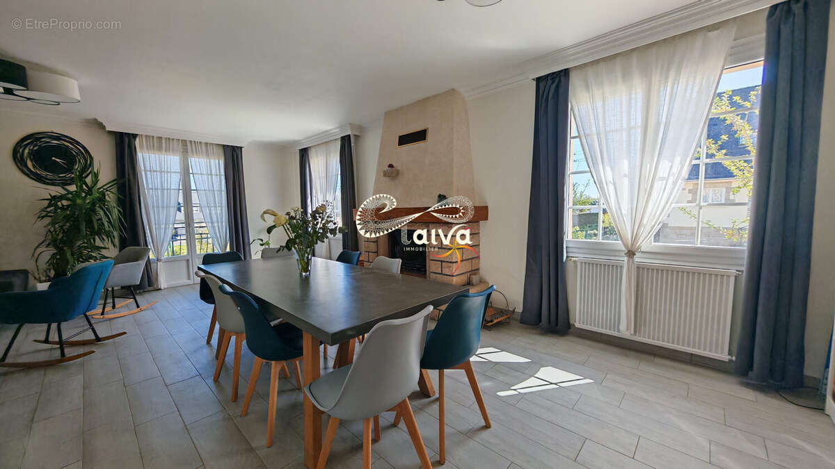 Maison à QUEVERT