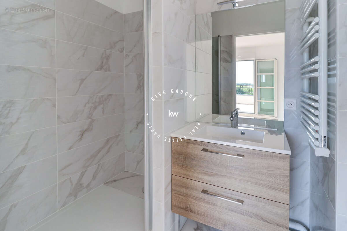 Appartement à LE PLESSIS-ROBINSON