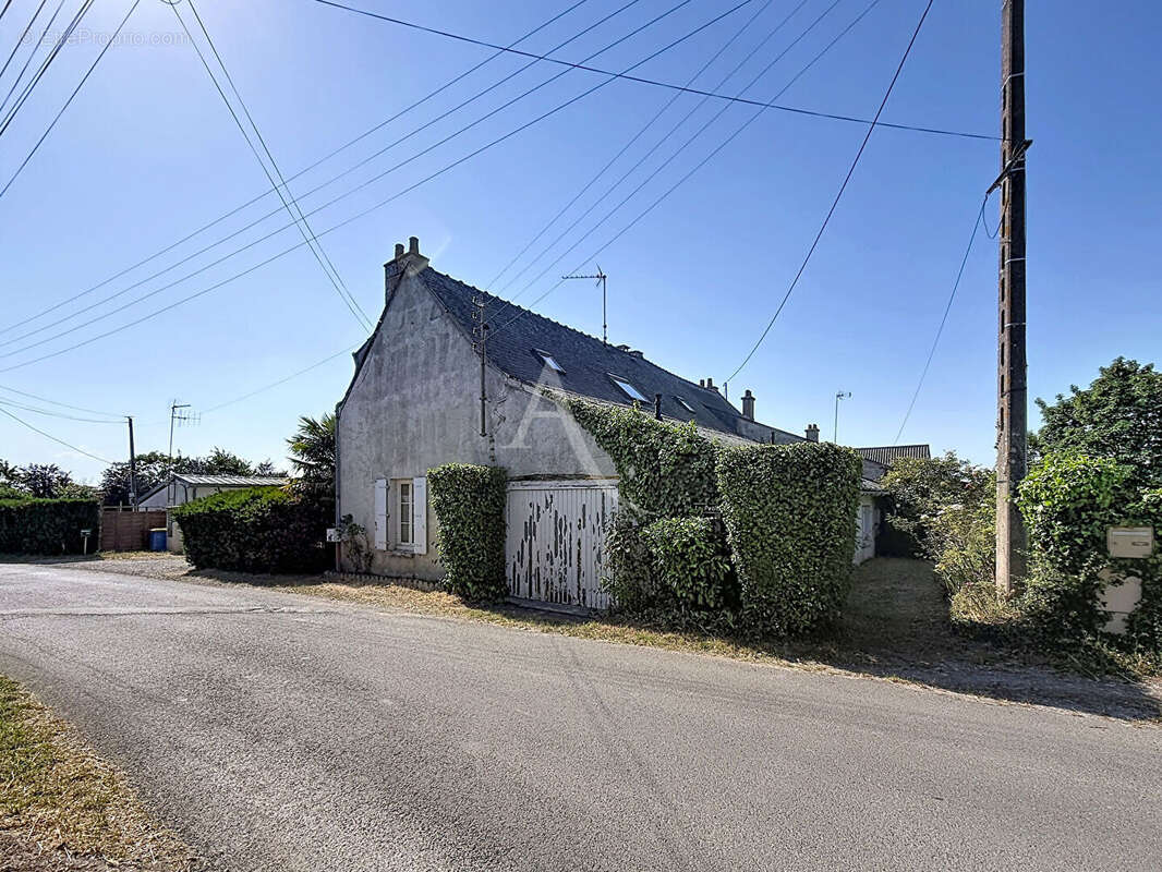 Maison à SAINT-SYLVAIN-D'ANJOU