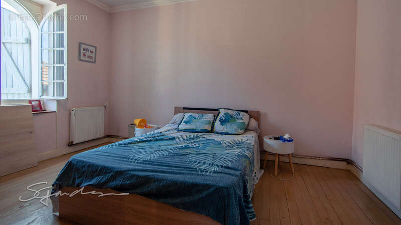 Commerce à ARZACQ-ARRAZIGUET