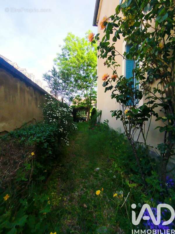 Photo 3 - Maison à MONTLUCON