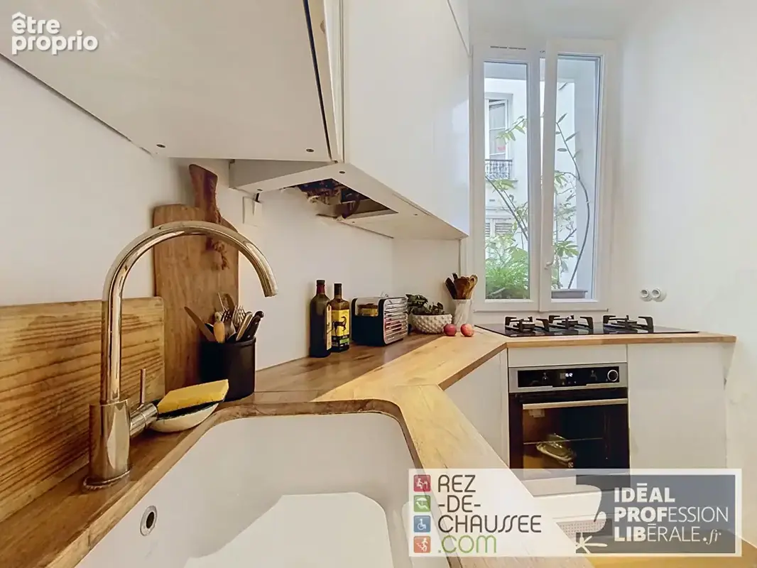 Rez-de-chaussee sur passage privé. - photo 6