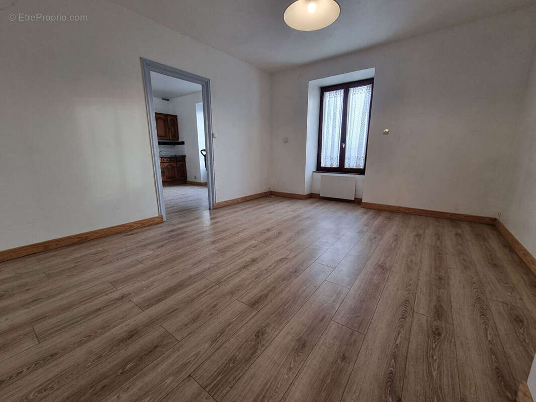 Appartement à QUIMPERLE