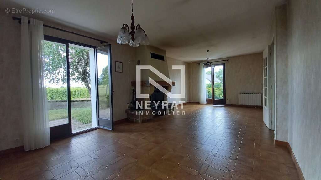 Maison 93 m² à Liernais  - photo 9