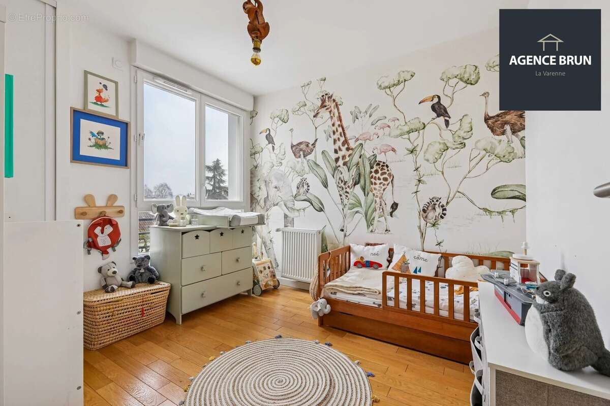 Appartement à SAINT-MAUR-DES-FOSSES