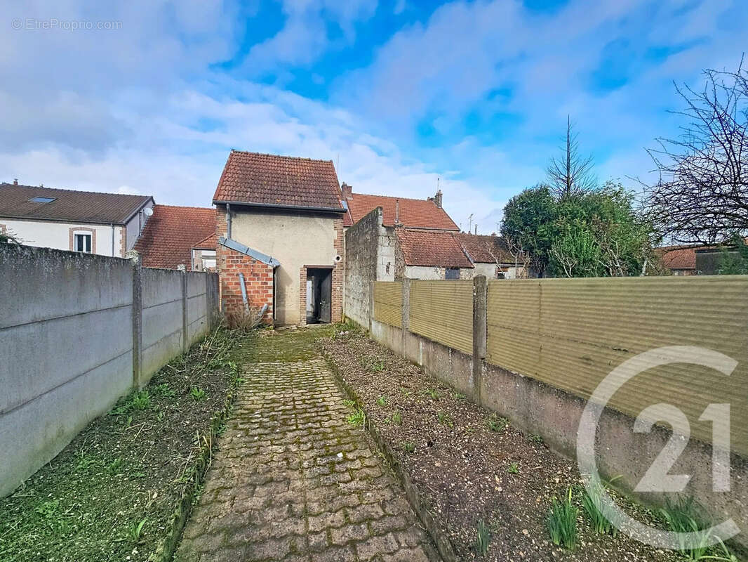 Maison 105 m² à Romilly-Sur-Seine  - photo 8