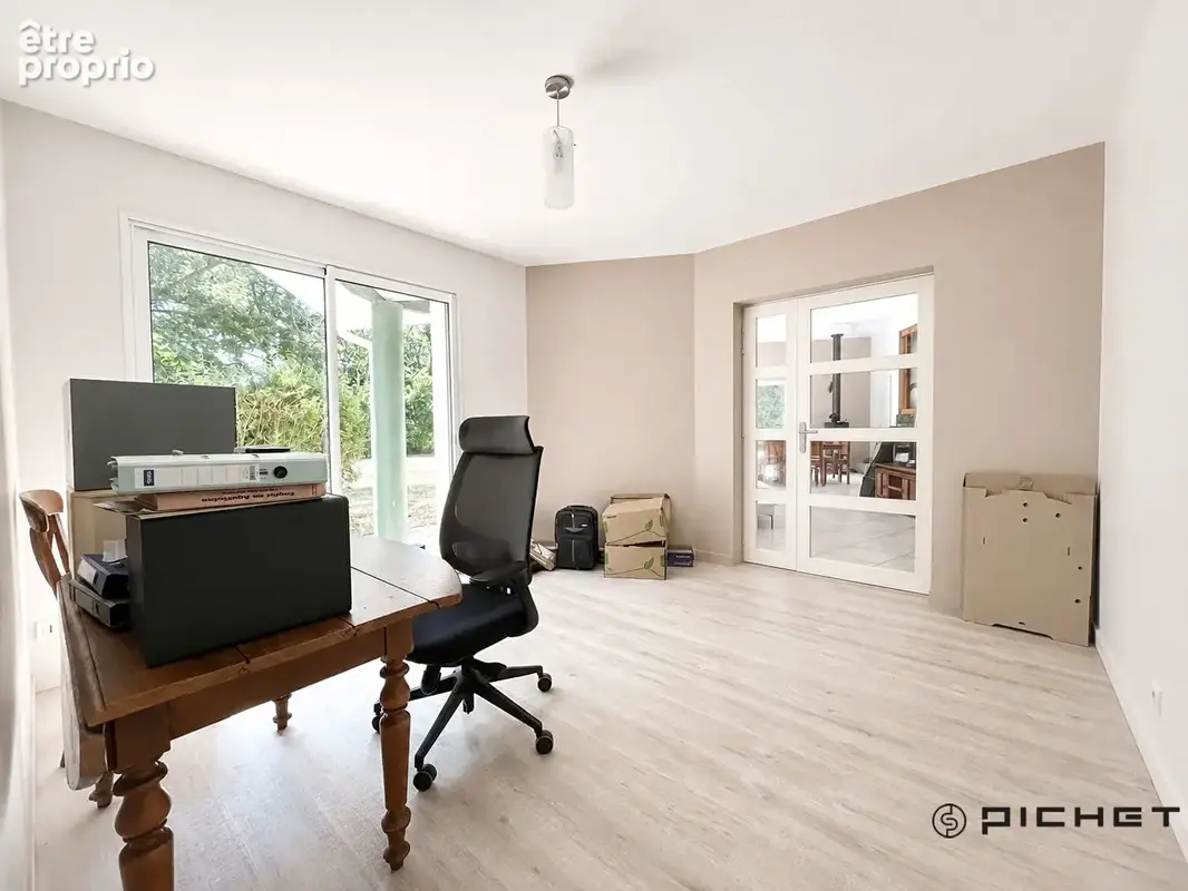SAUBUSSE - En exclusivité - Belle propriété de 4500 m² avec Maison de 144 m2  piscine et dépendances - photo 6