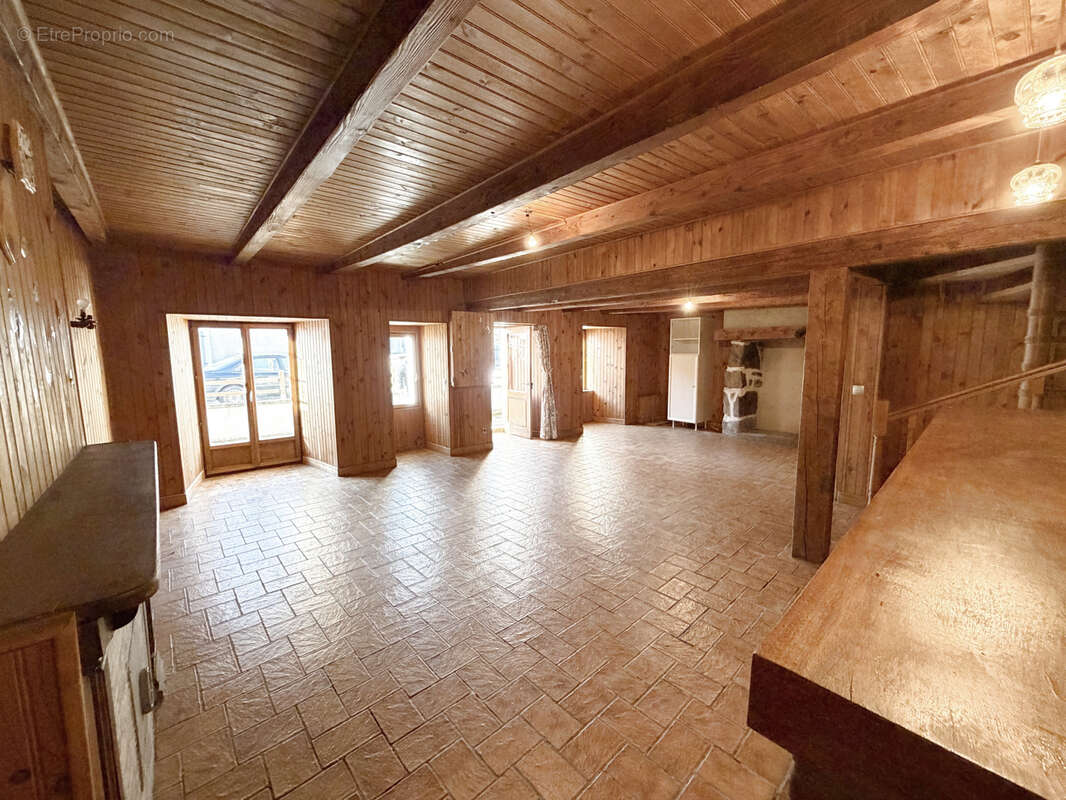 Maison à SAINT-SATURNIN