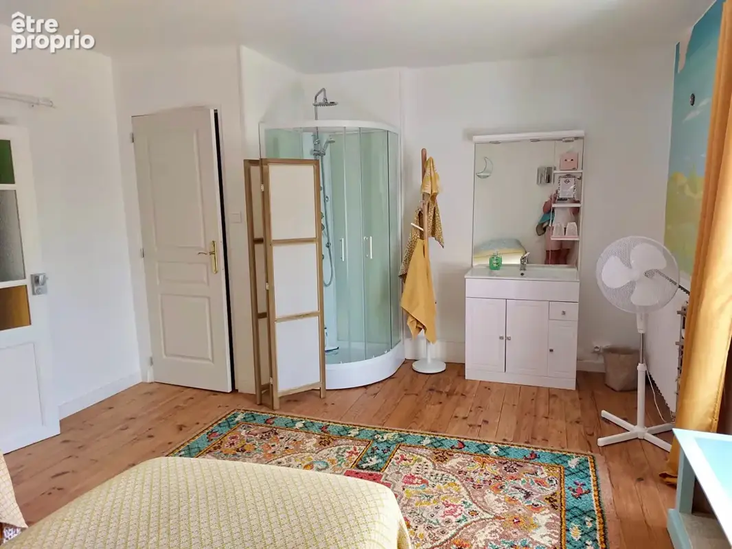 Elegante maison non-mitoyenne avec gîte, vaste dépendances, 2 km du centre ville - photo 11