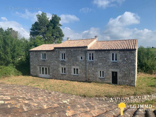 Maison à SAINT-CIERS-DU-TAILLON