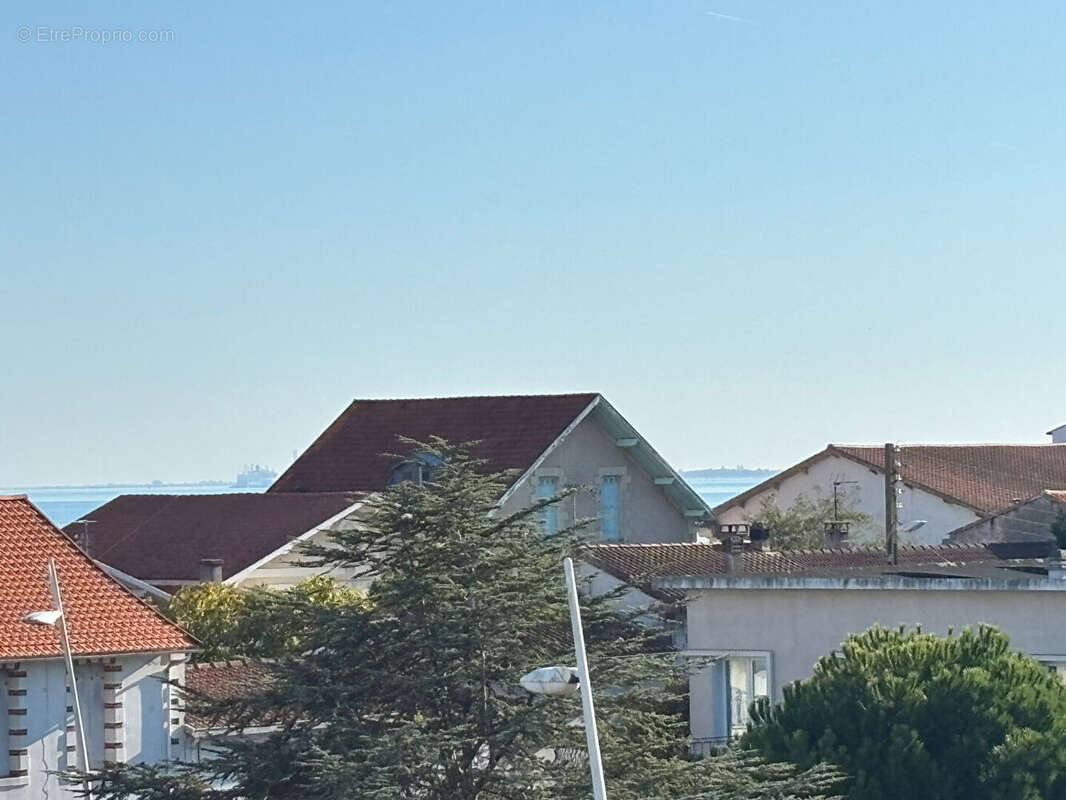 Appartement à VAUX-SUR-MER