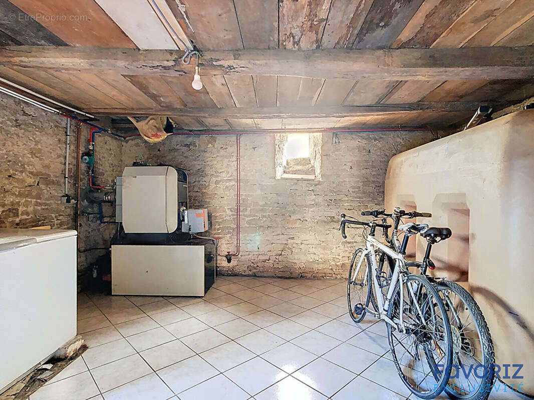 Maison à FONTAINE-FRANCAISE