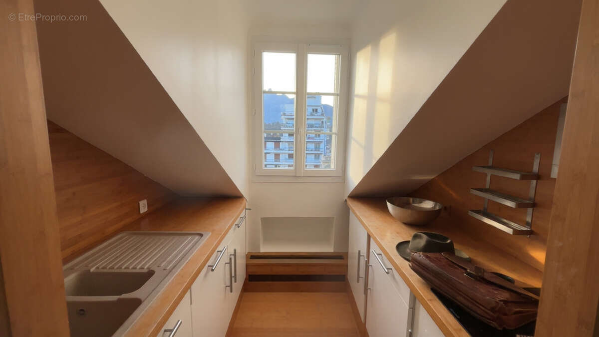 Appartement à AIX-LES-BAINS