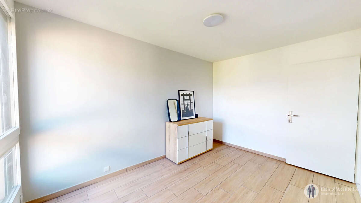 Appartement à FONTAINE